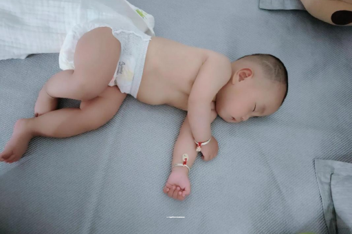 明港宝宝口水多怎么回事